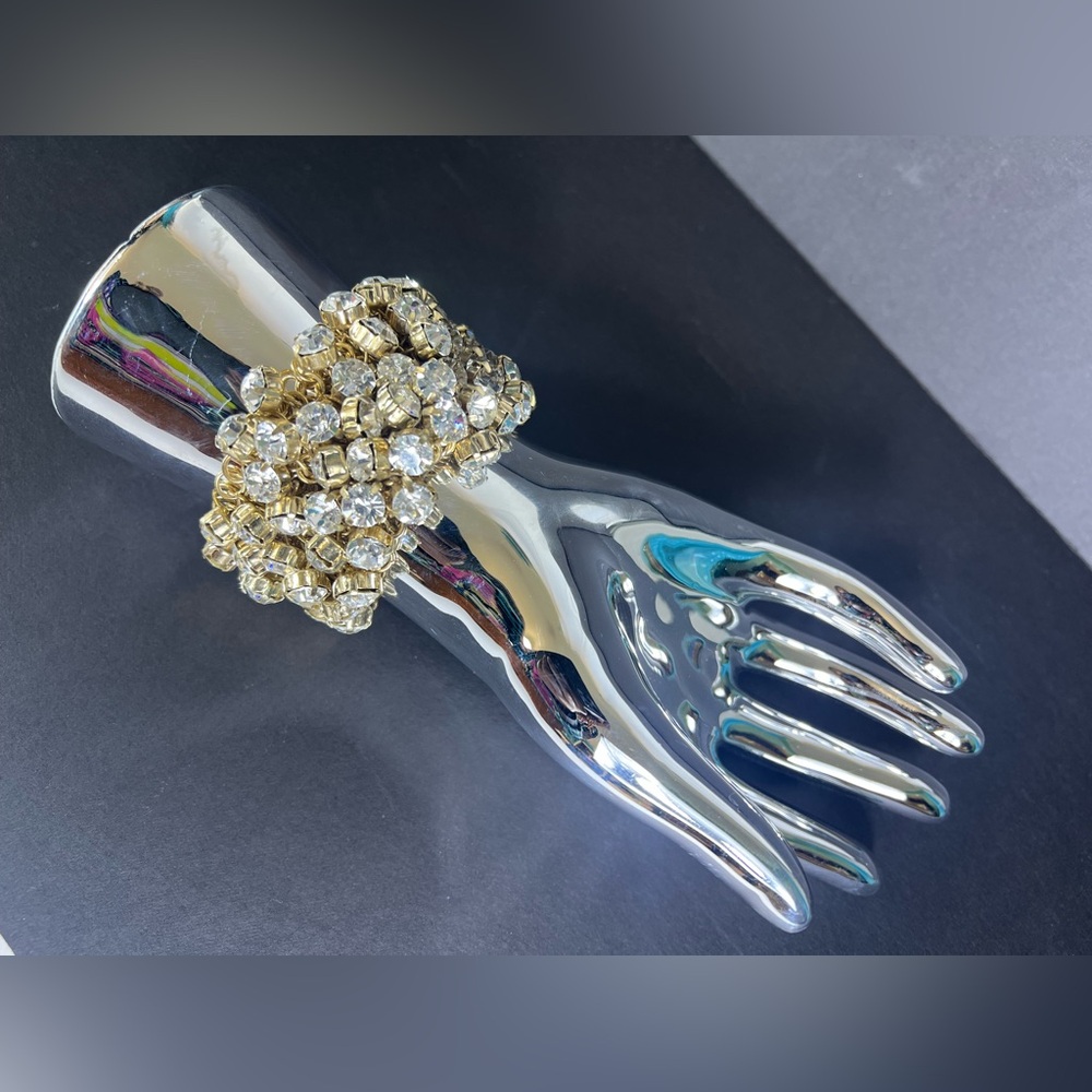 Stunning Clear Rhinestone Bauble Bracelet with Gold Hardware – Brand New - Picture 4 of 10
